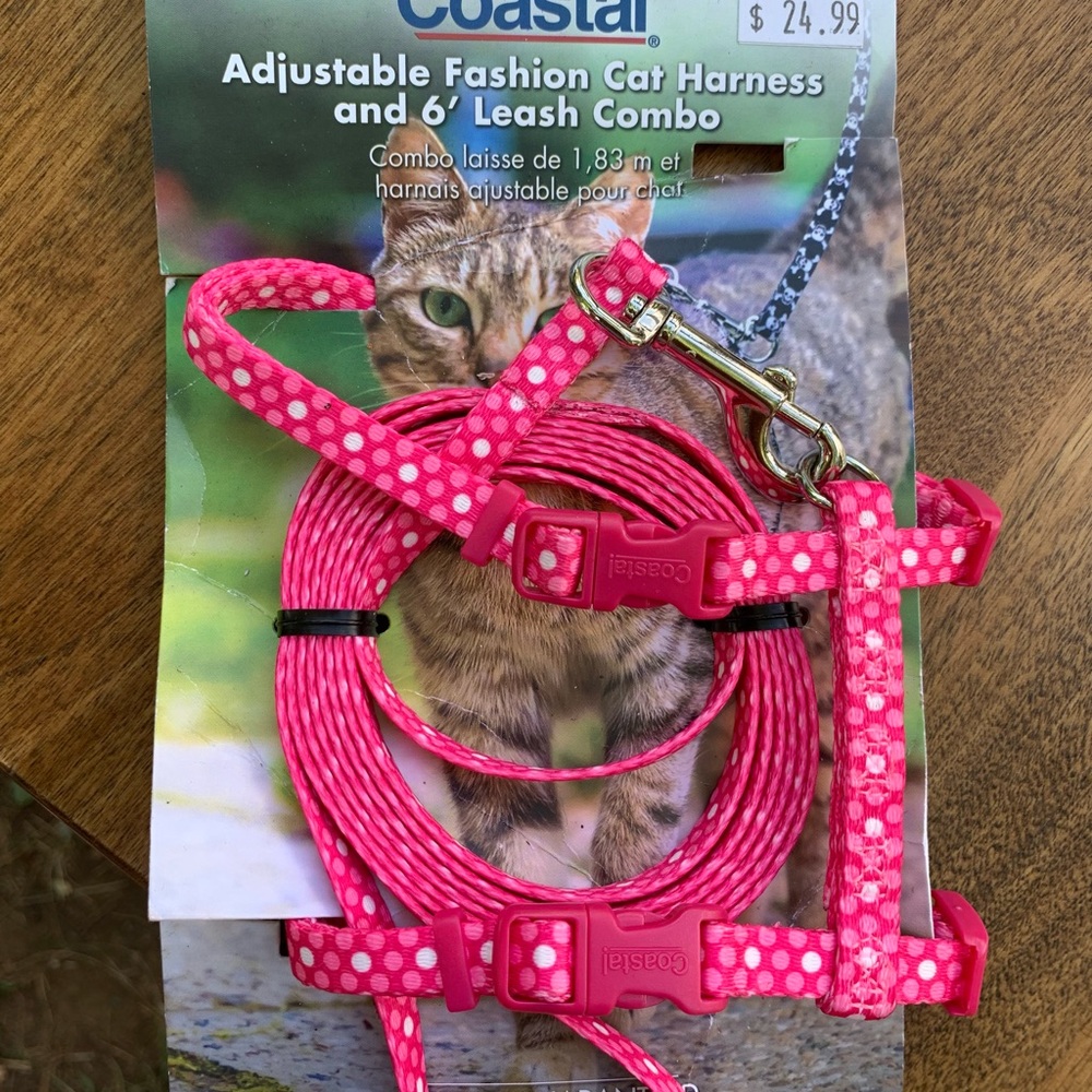 Coastal pink polka dot leash and harness combo